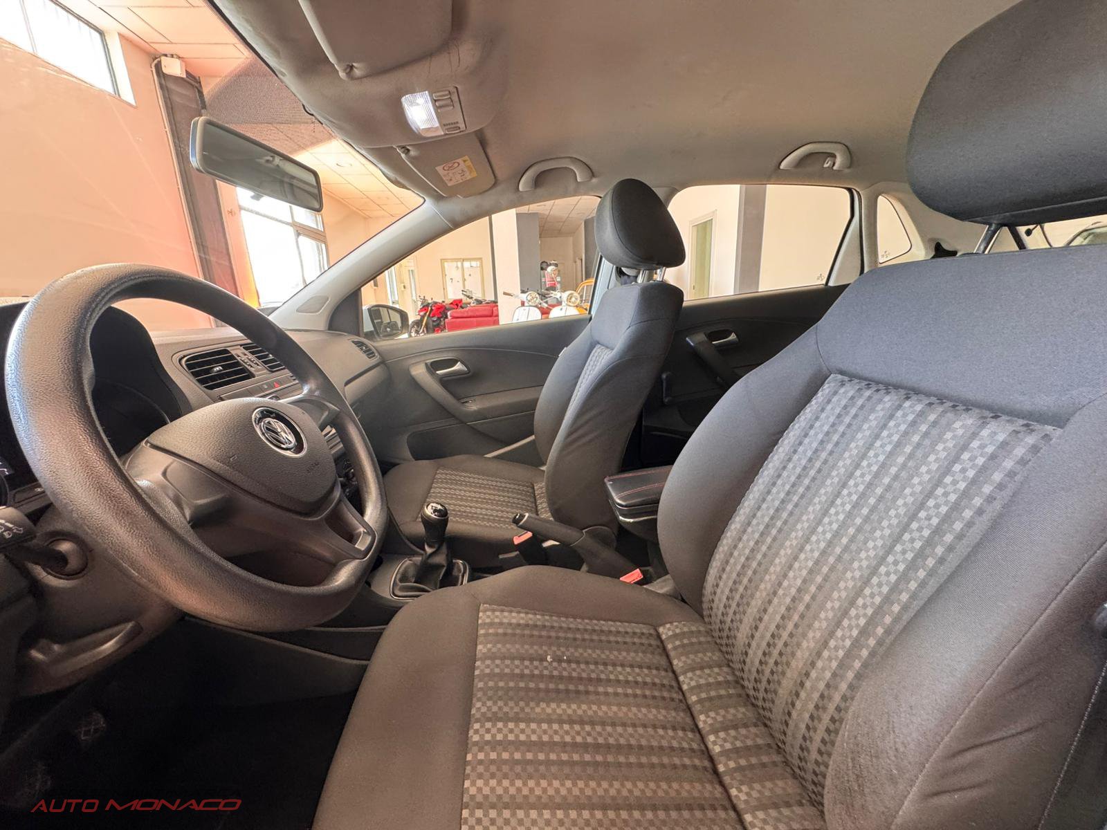 Volkswagen Polo 1.4 TDI 75cv 2015