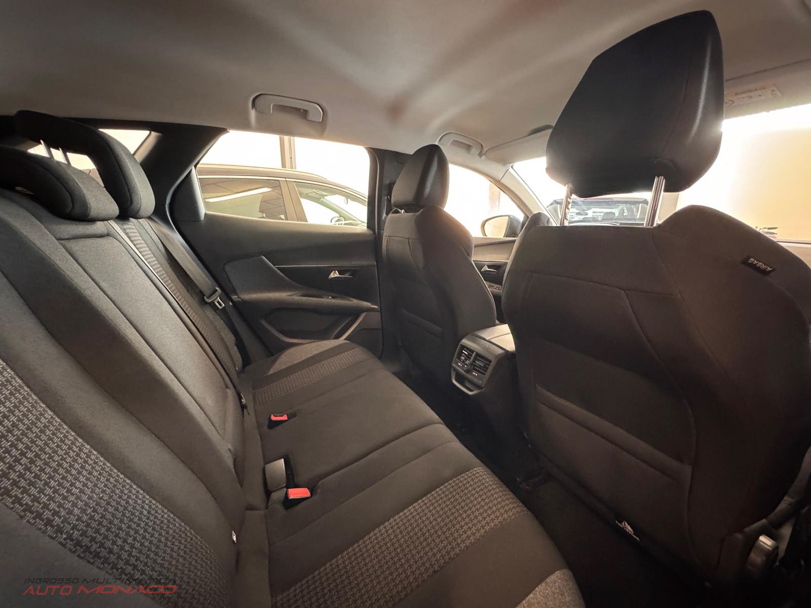 Peugeot 3008 BlueHDi 130cv EAT8 2021