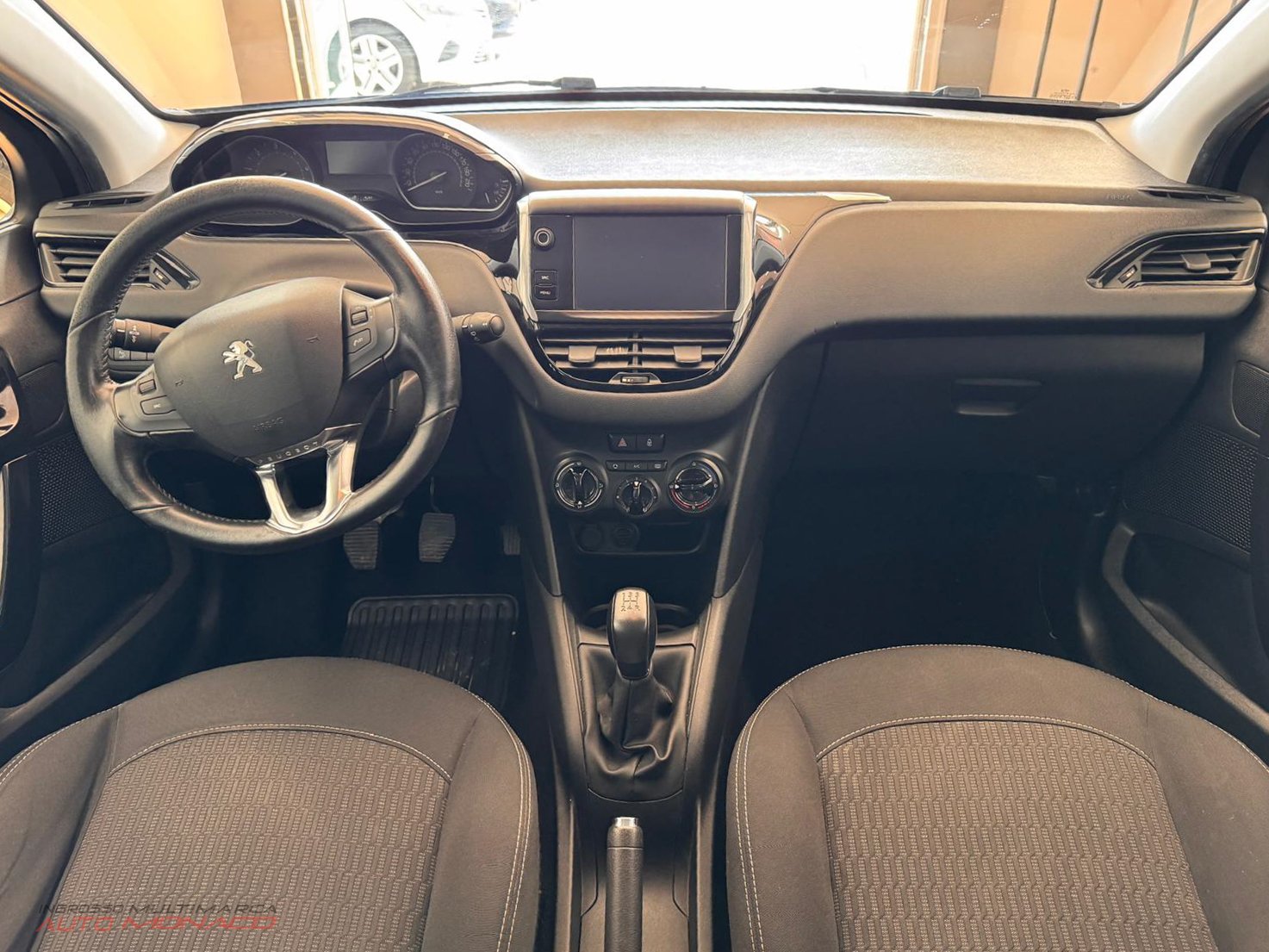 Peugeot 208 BlueHDi 75cv Active 2018