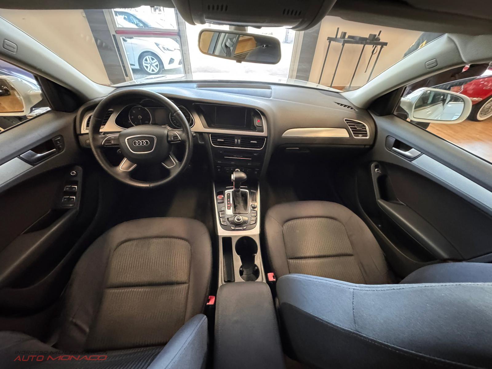 Audi A4 Avant 2.0 TDI 143CV 2012