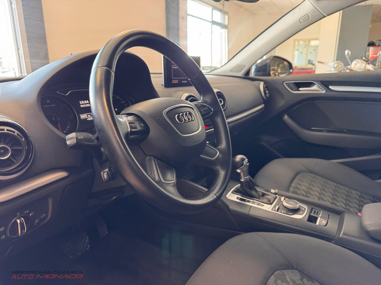 Audi A3 1.6 TDI 105cv Business 2014