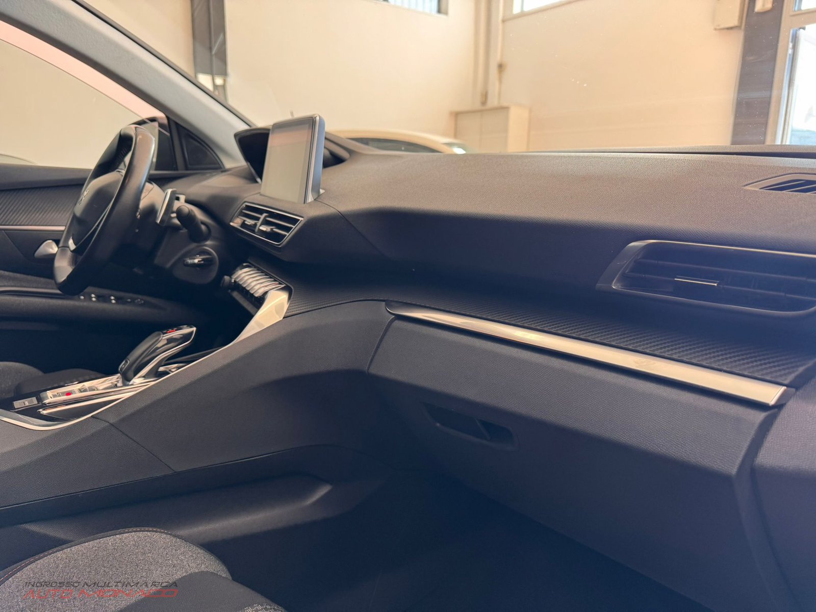 Peugeot 3008 BlueHDi 130 S&S EAT8 Business 2020 130cv