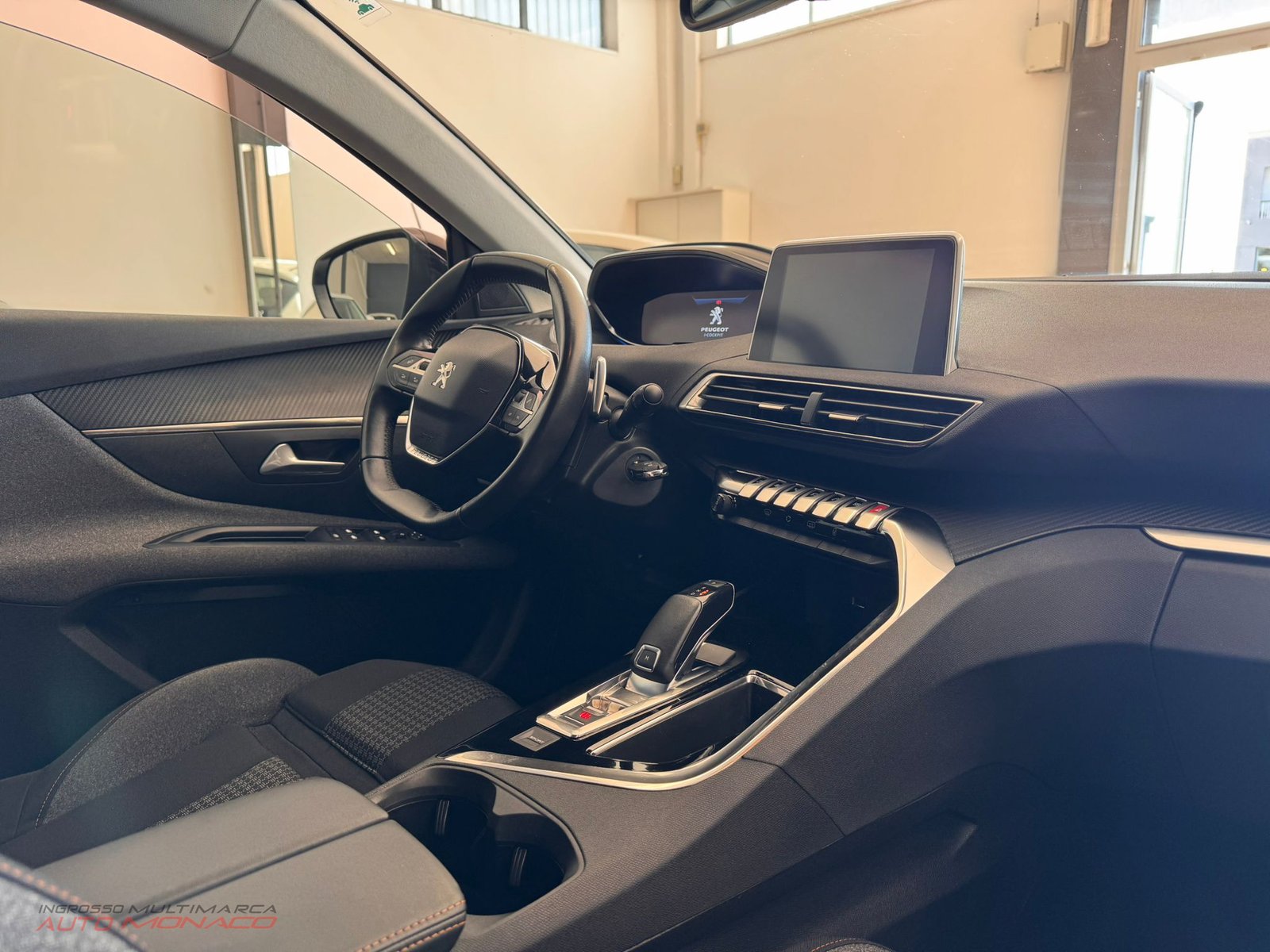 Peugeot 3008 BlueHDi 130 S&S EAT8 Business 2020 130cv