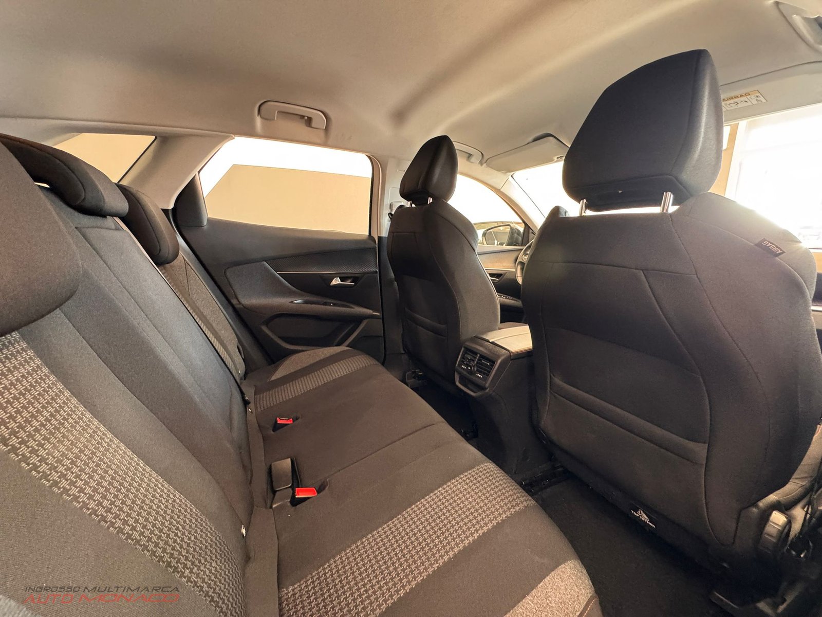 Peugeot 3008 BlueHDi 130 S&S EAT8 Business 2020 130cv