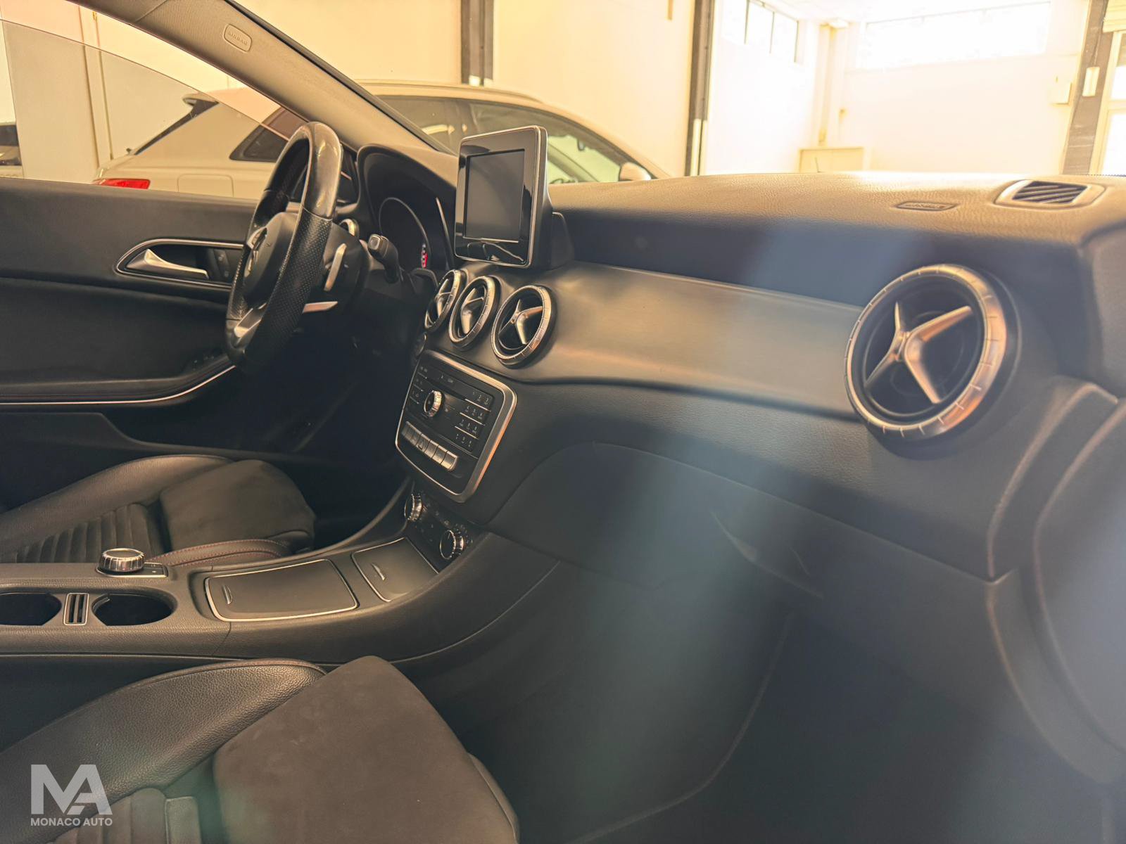 Mercedes-benz CLA 200D 135cv Automatic Premium – 2018