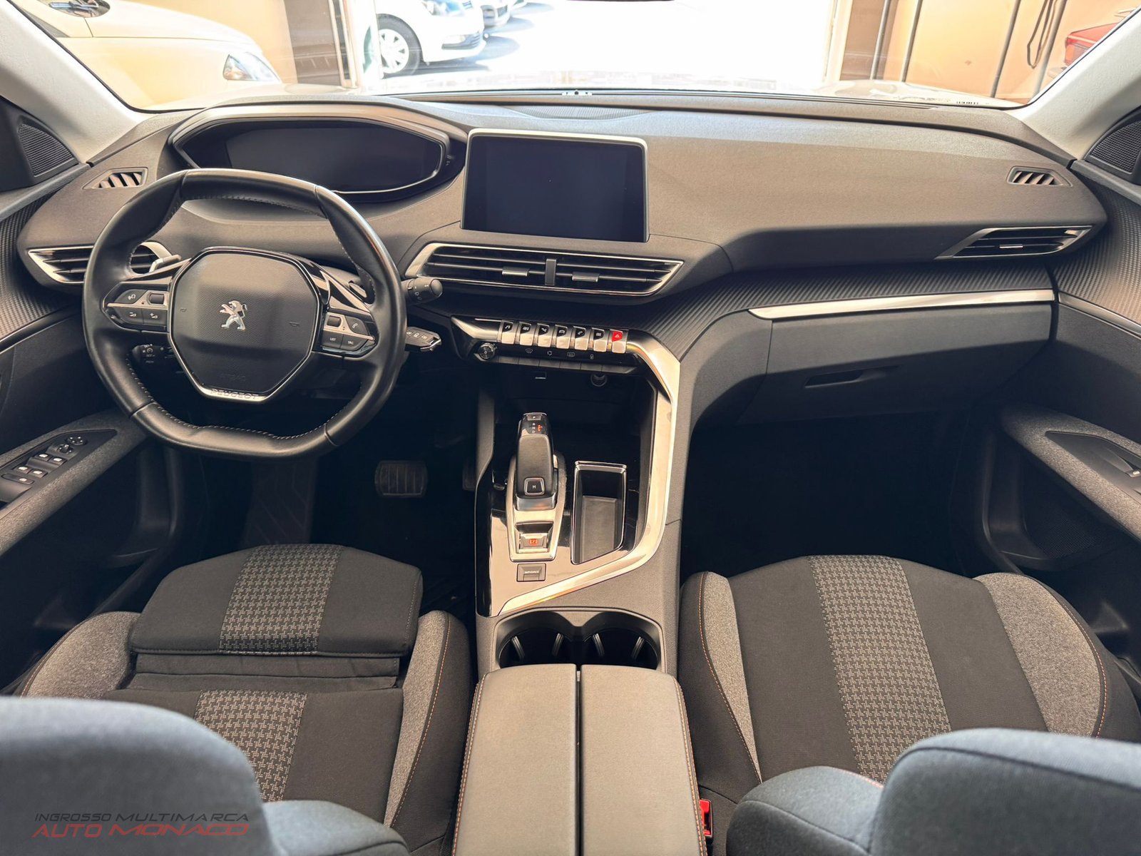 Peugeot 3008 BlueHDi 130 S&S EAT8 Business 2020 130cv