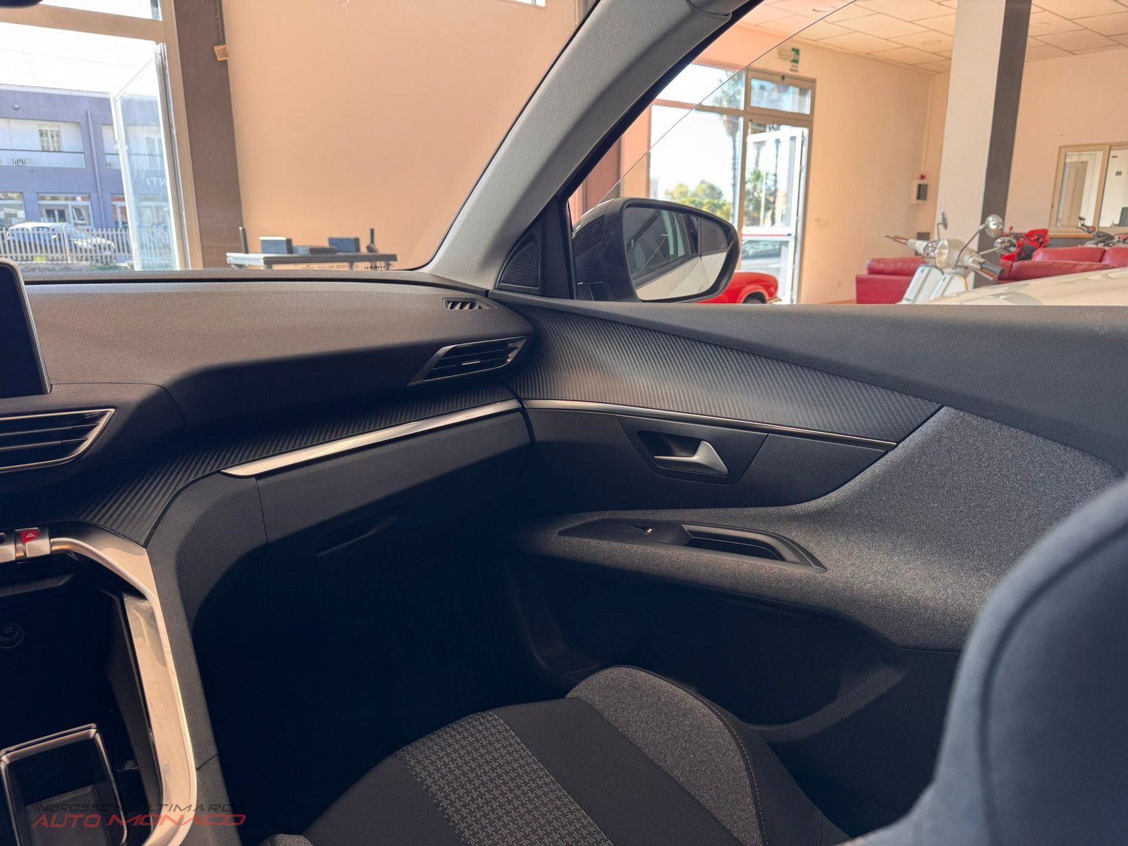 Peugeot 3008 BlueHDi 130 S&S EAT8 Business 2020 130cv