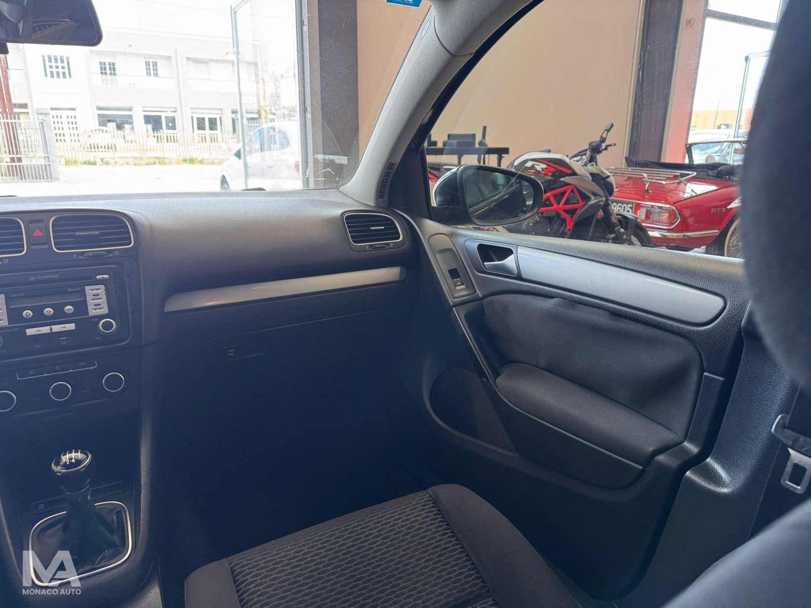 Volkswagen Golf 1.6 105cv TDI 2012