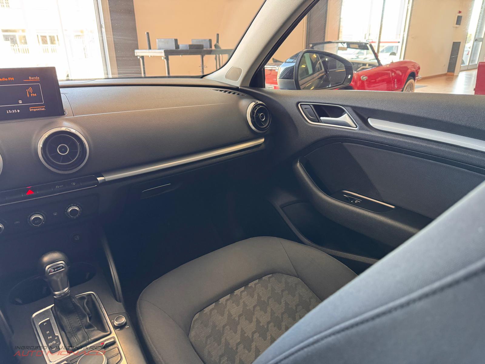 Audi A3 1.6 TDI 105cv Business 2014