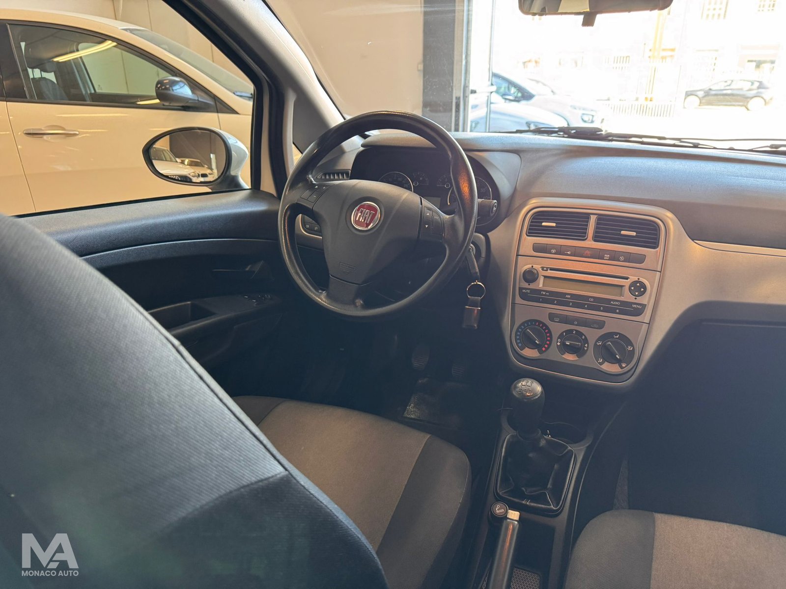 Fiat Punto 1.3 MJT II S&S 85 CV ECO Pop – 2012