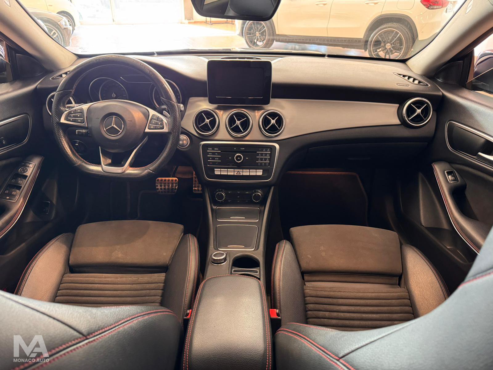 Mercedes-benz CLA 200D 135cv Automatic Premium – 2018