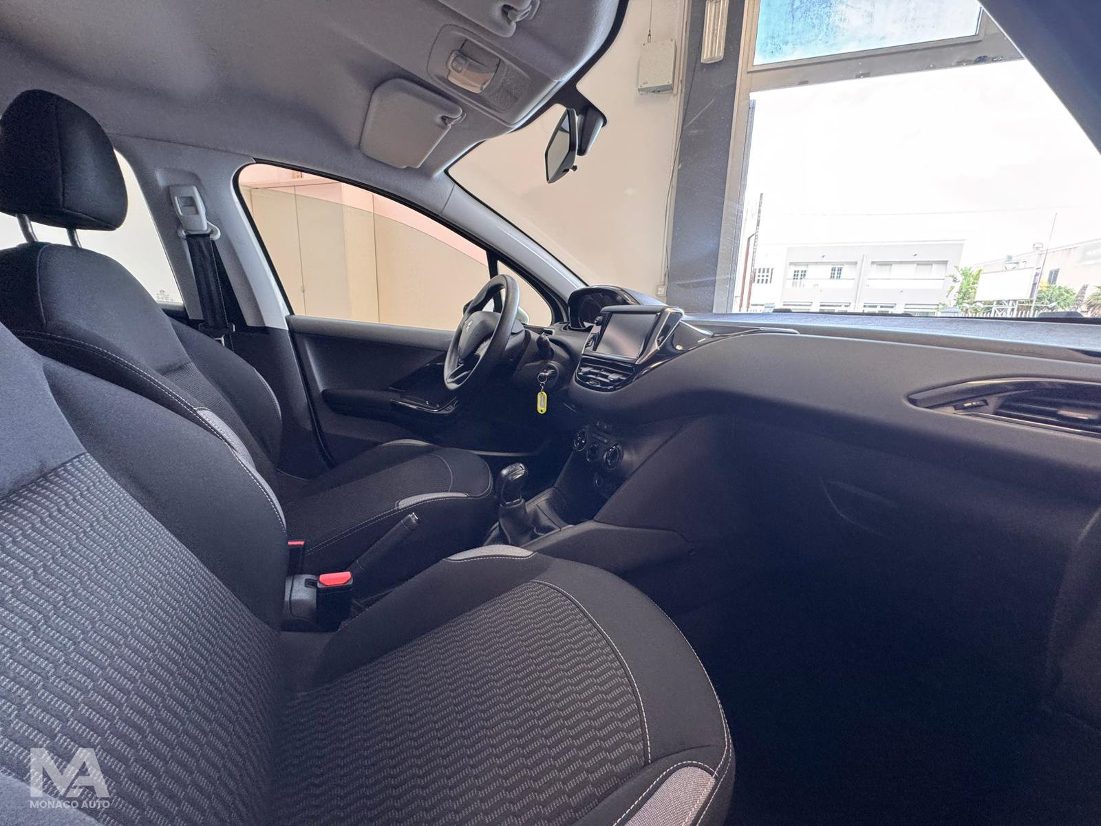 Peugeot 208 1.4 HDi 68 cv Active 2015