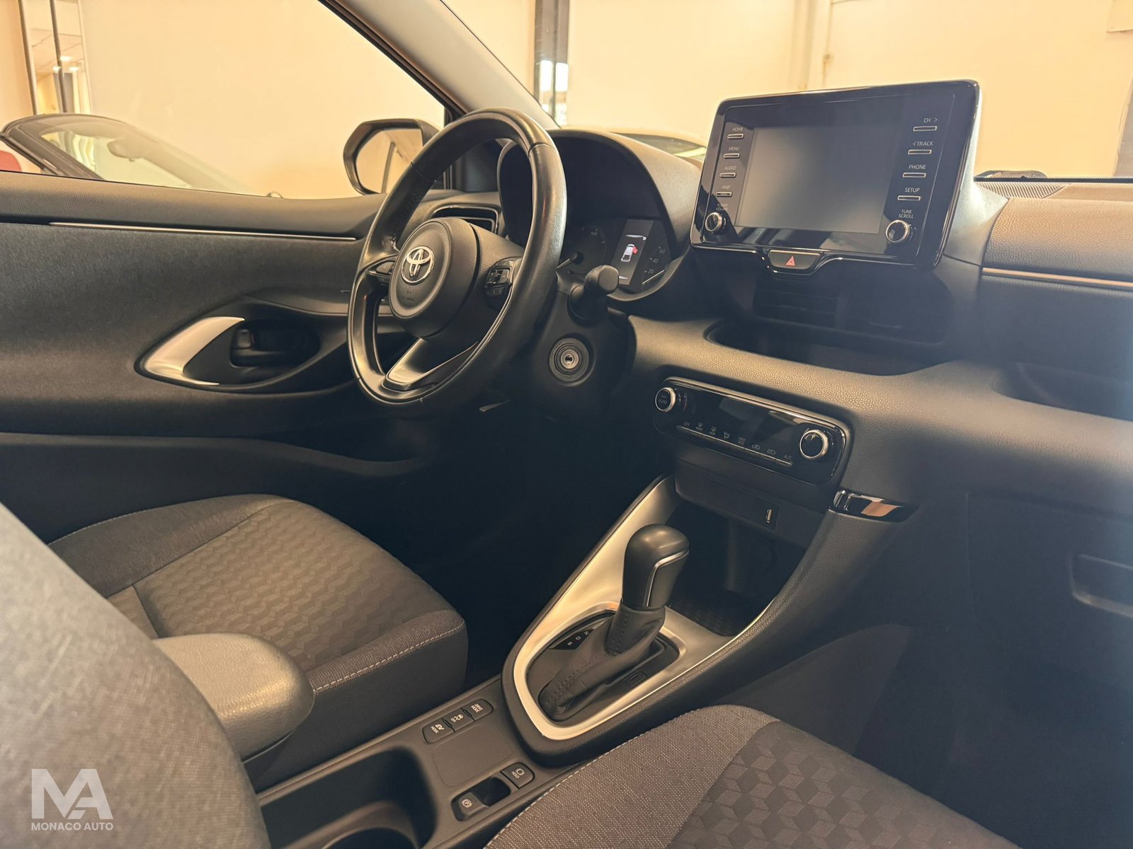Toyota Yaris 1.5 90cv Hybrid Business 2021