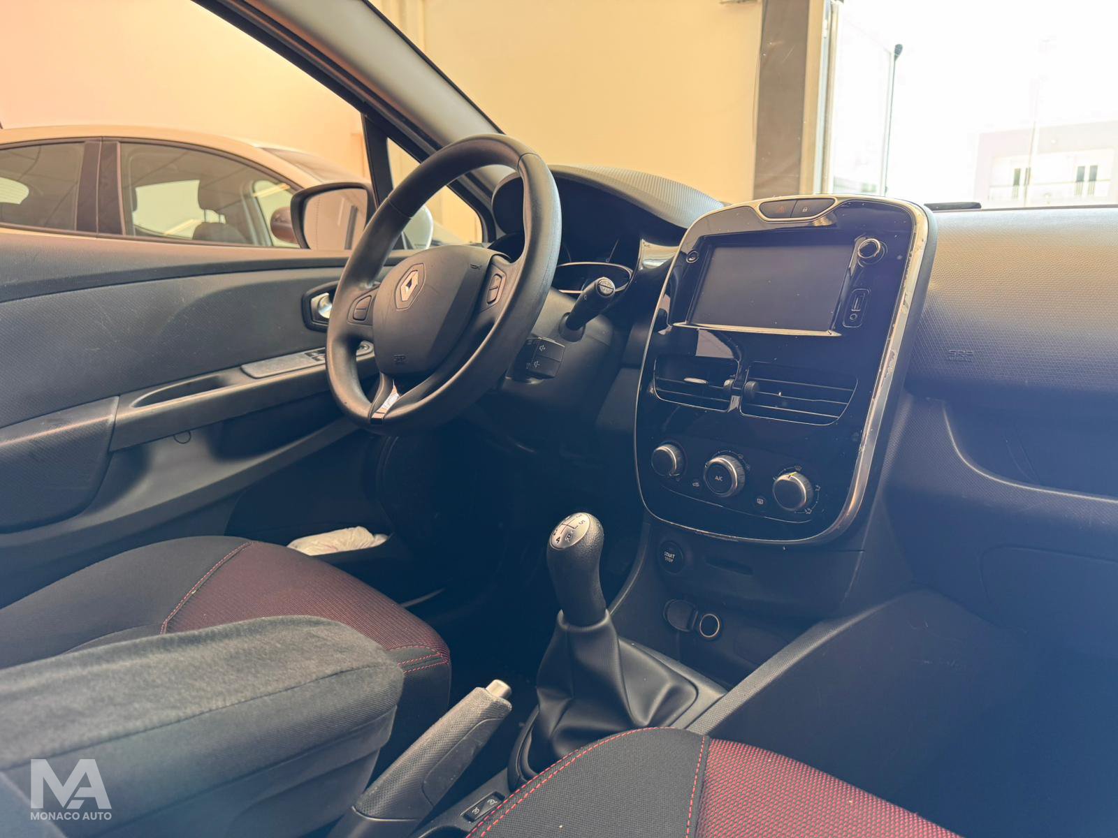 Renault Clio 1.5 dCi 8V 75CV zen 2015