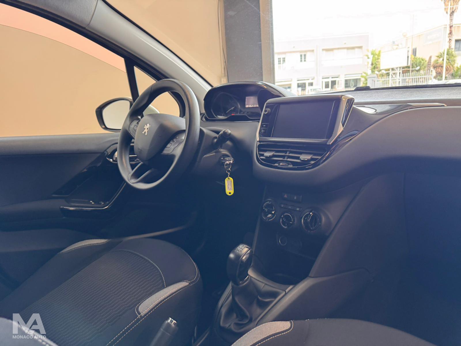 Peugeot 208 1.4 HDi 68 cv Active 2015