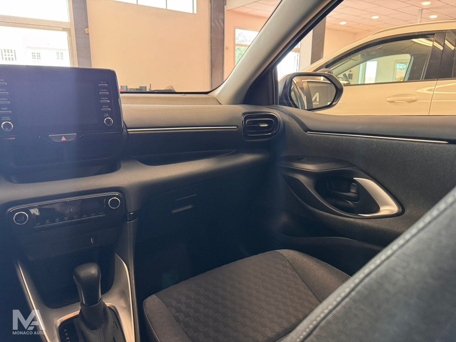 Toyota Yaris 1.5 90cv Hybrid Business 2021