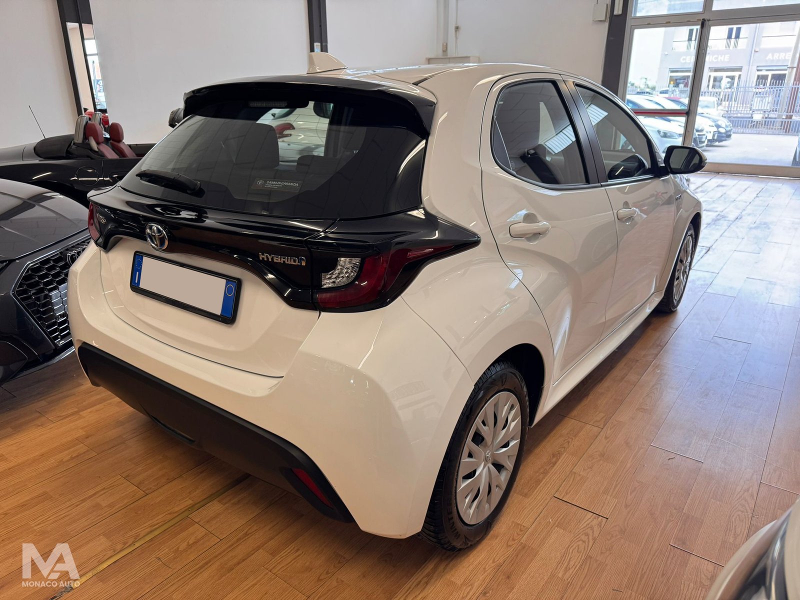 Toyota Yaris 1.5 90cv Hybrid Business 2021