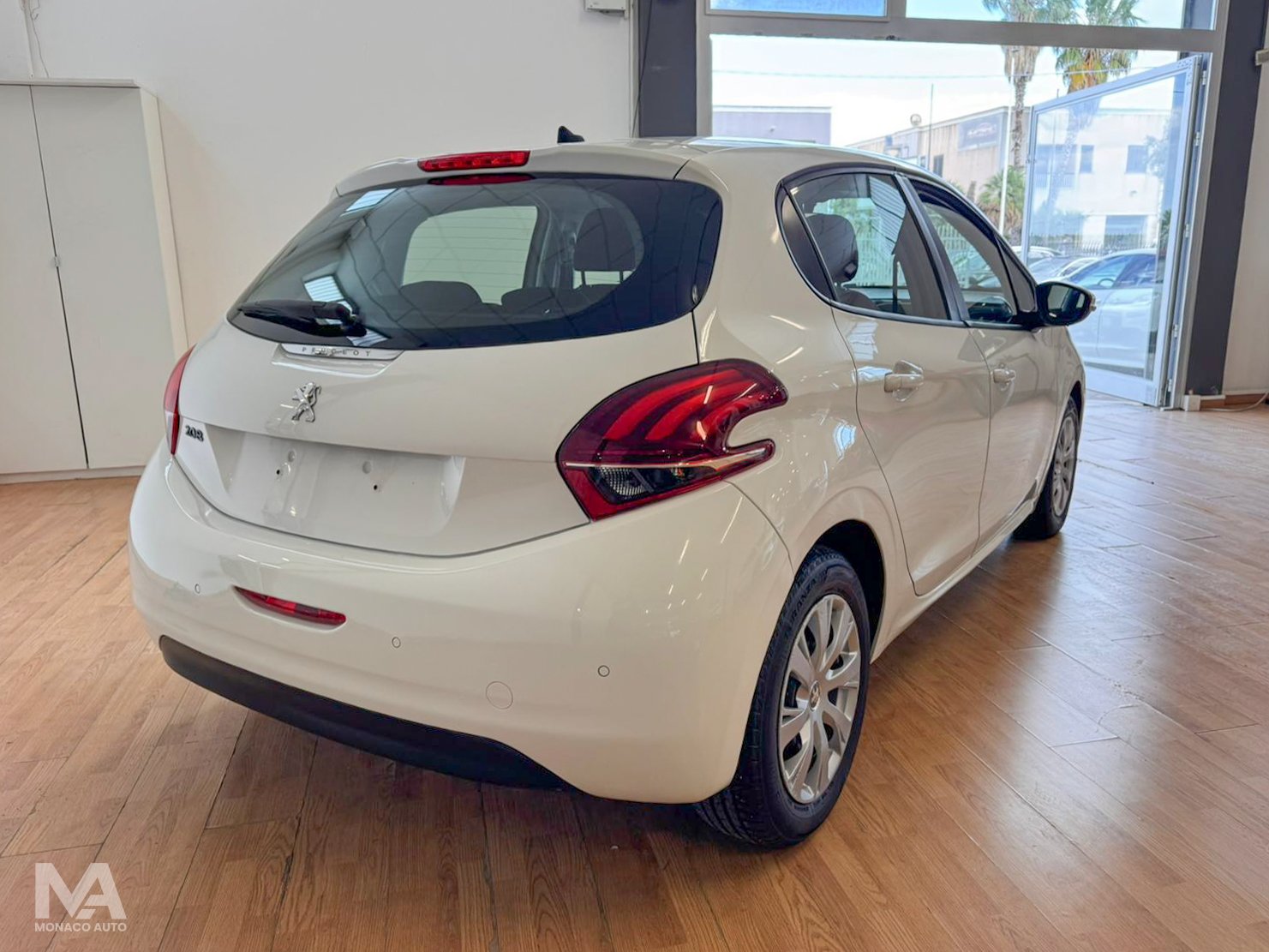 Peugeot 208 1.4 HDi 68 cv Active 2015