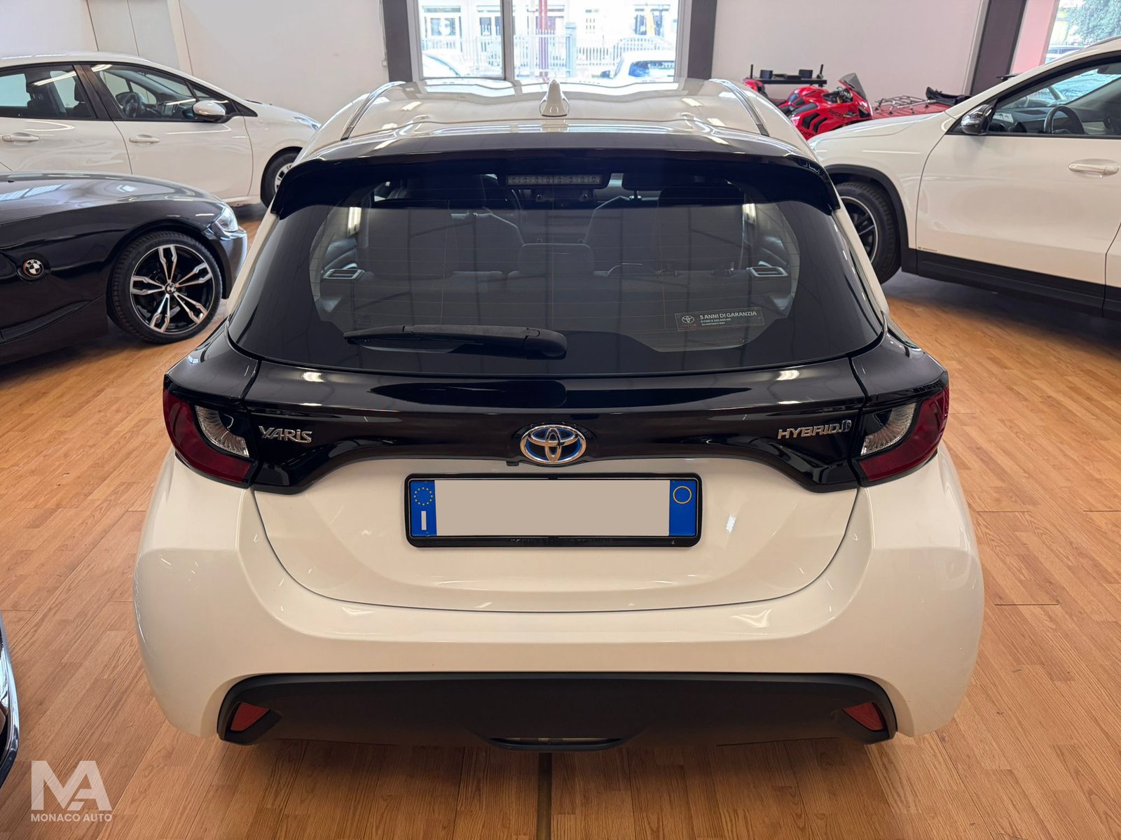 Toyota Yaris 1.5 90cv Hybrid Business 2021