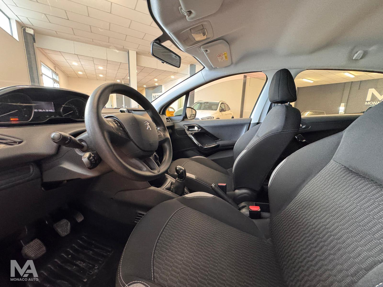 Peugeot 208 1.4 HDi 68 cv Active 2015