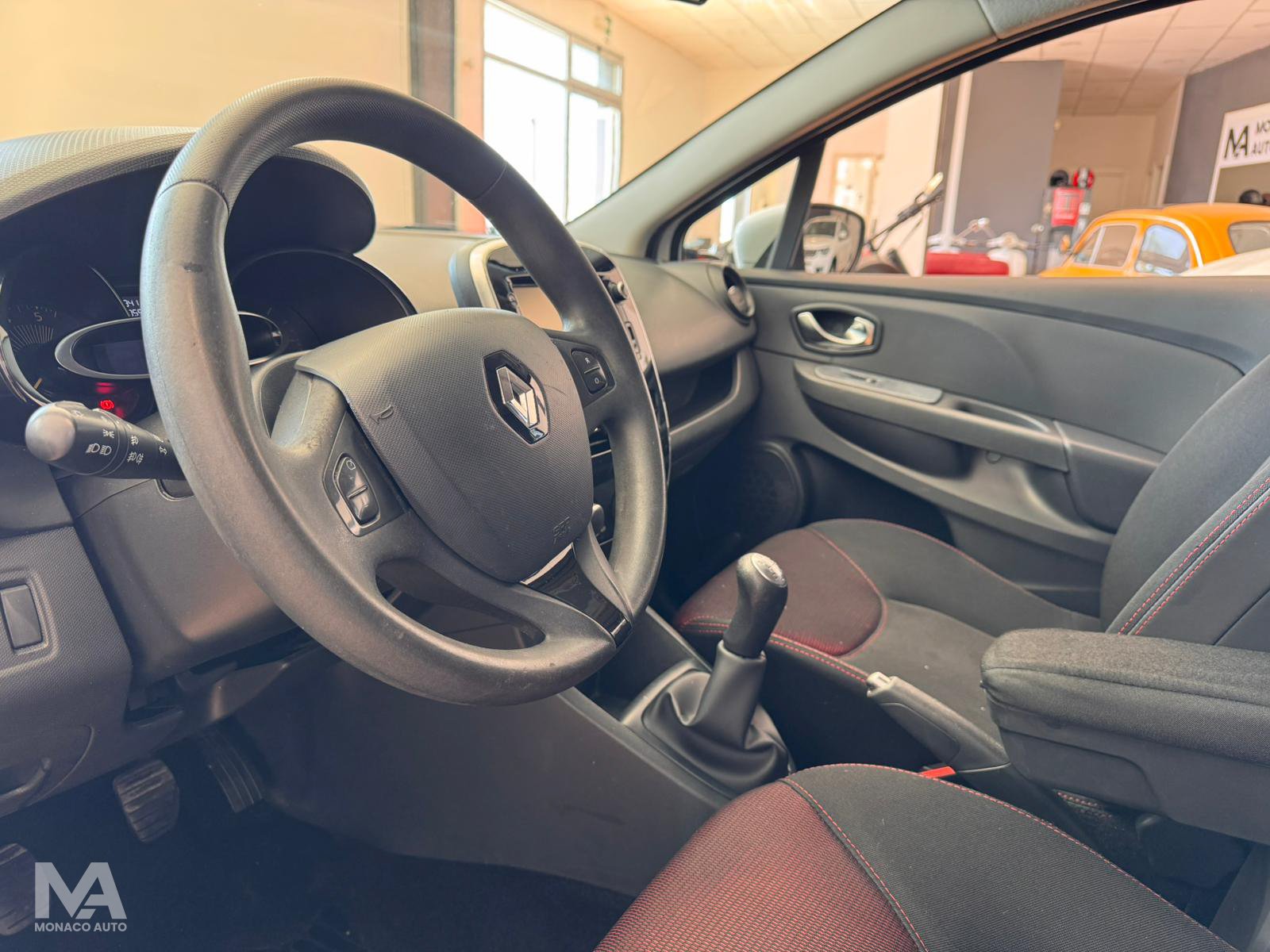 Renault Clio 1.5 dCi 8V 75CV zen 2015