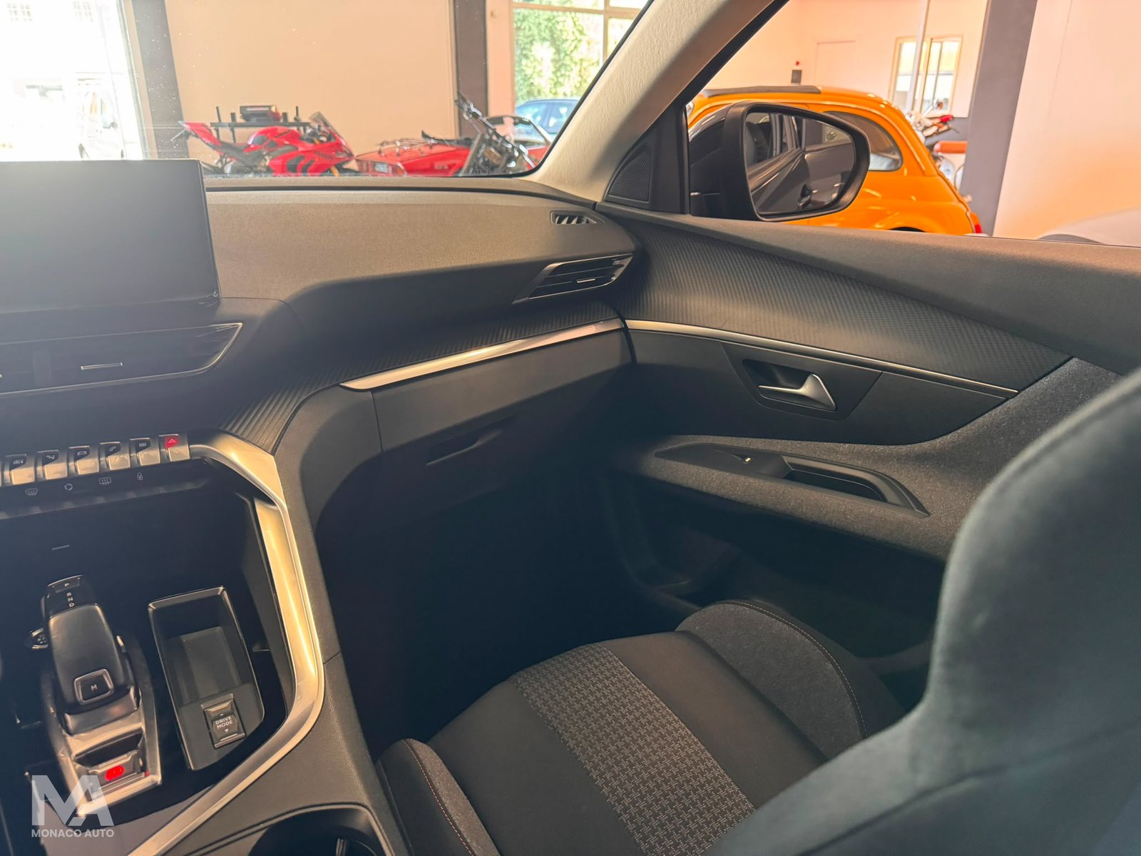 Peugeot 3008 1.5 BlueHDi 130cv Business 2020