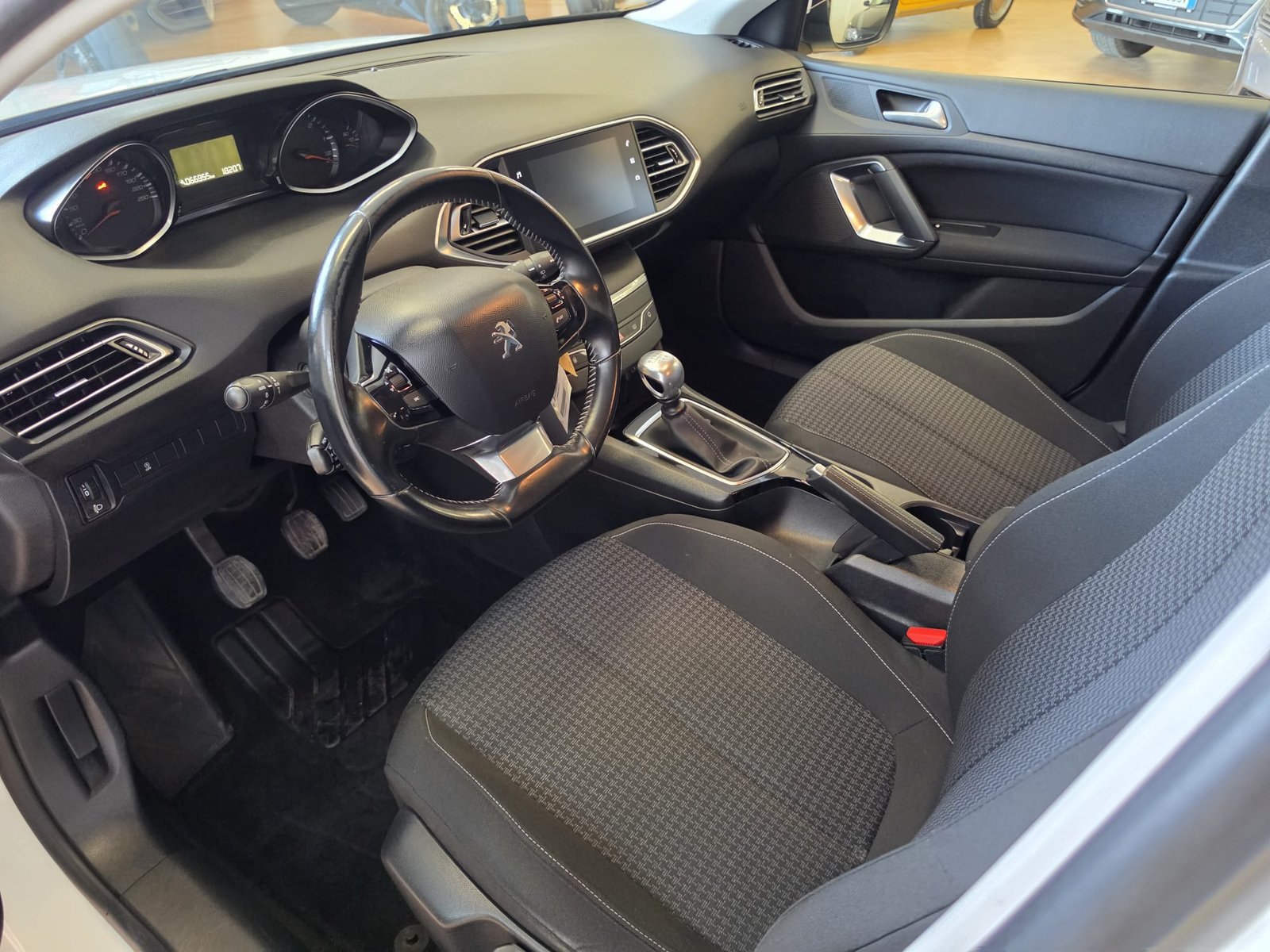 Peugeot 308 1.5 BlueHDi 100CV Business 2019