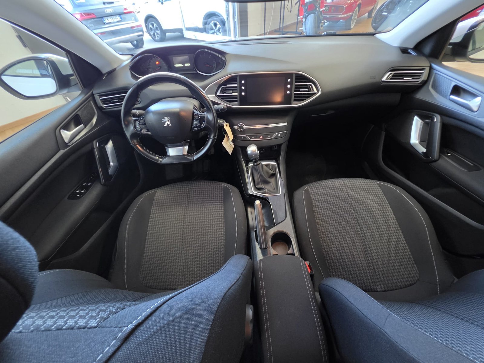Peugeot 308 1.5 BlueHDi 100CV Business 2019