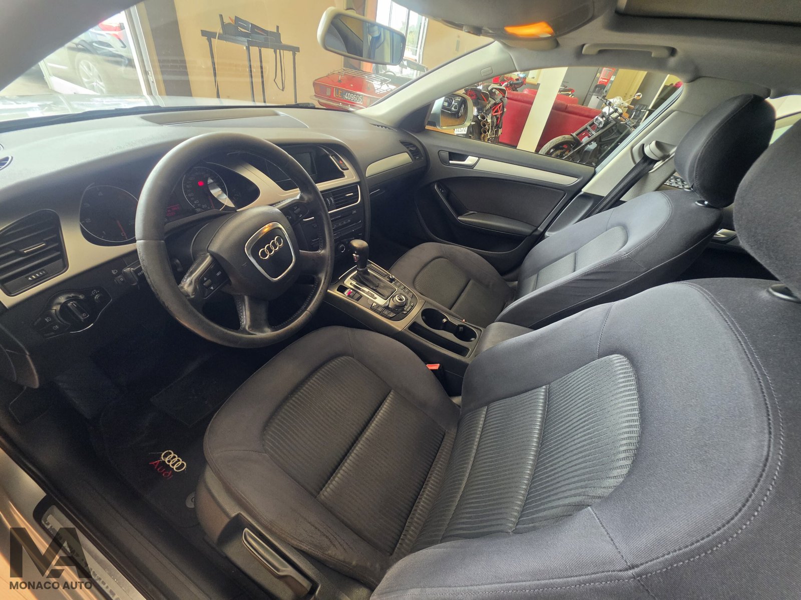 AUDI A4 AVANT 2.0 TDI 143CV 2009