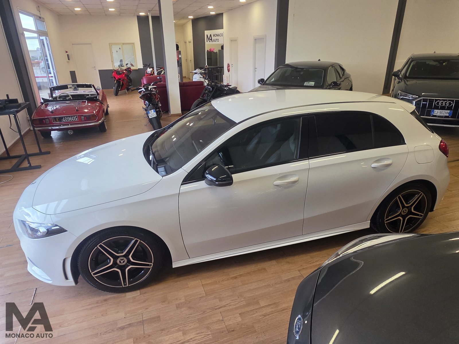 MERCEDES – BENZ A 220D PREMIUM AMG 190CV 2021