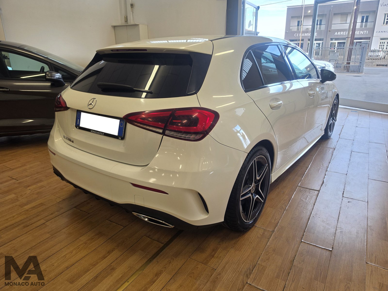 MERCEDES – BENZ A 220D PREMIUM AMG 190CV 2021