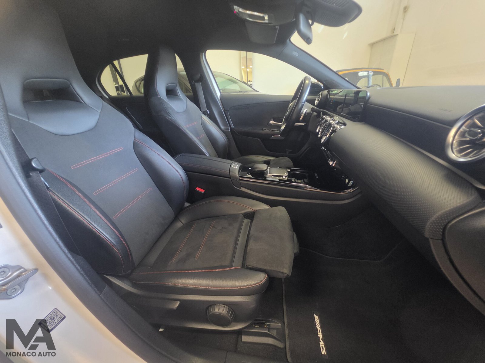 MERCEDES – BENZ A 220D PREMIUM AMG 190CV 2021