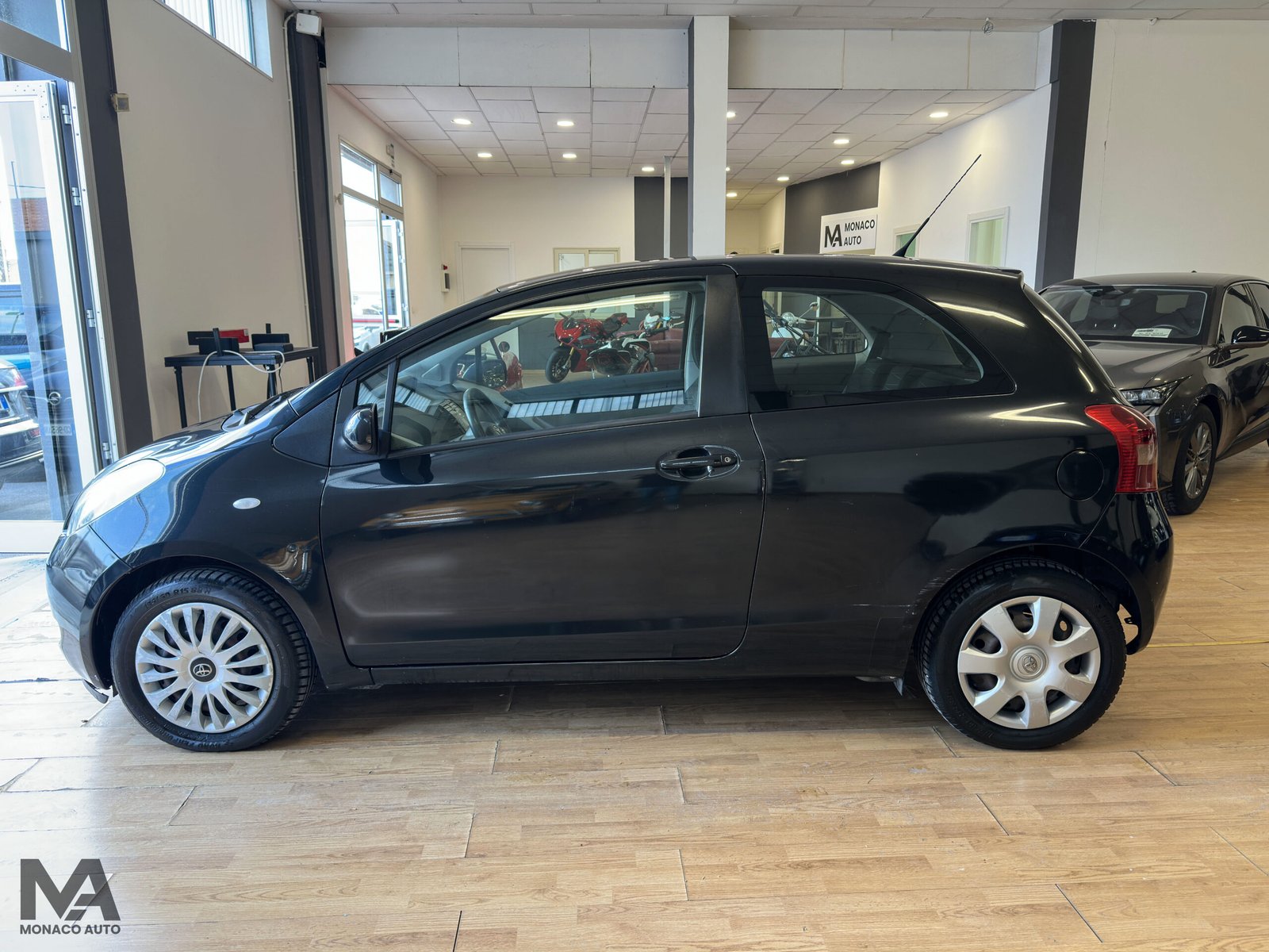 TOYOTA YARIS 1.0 70CV 2006