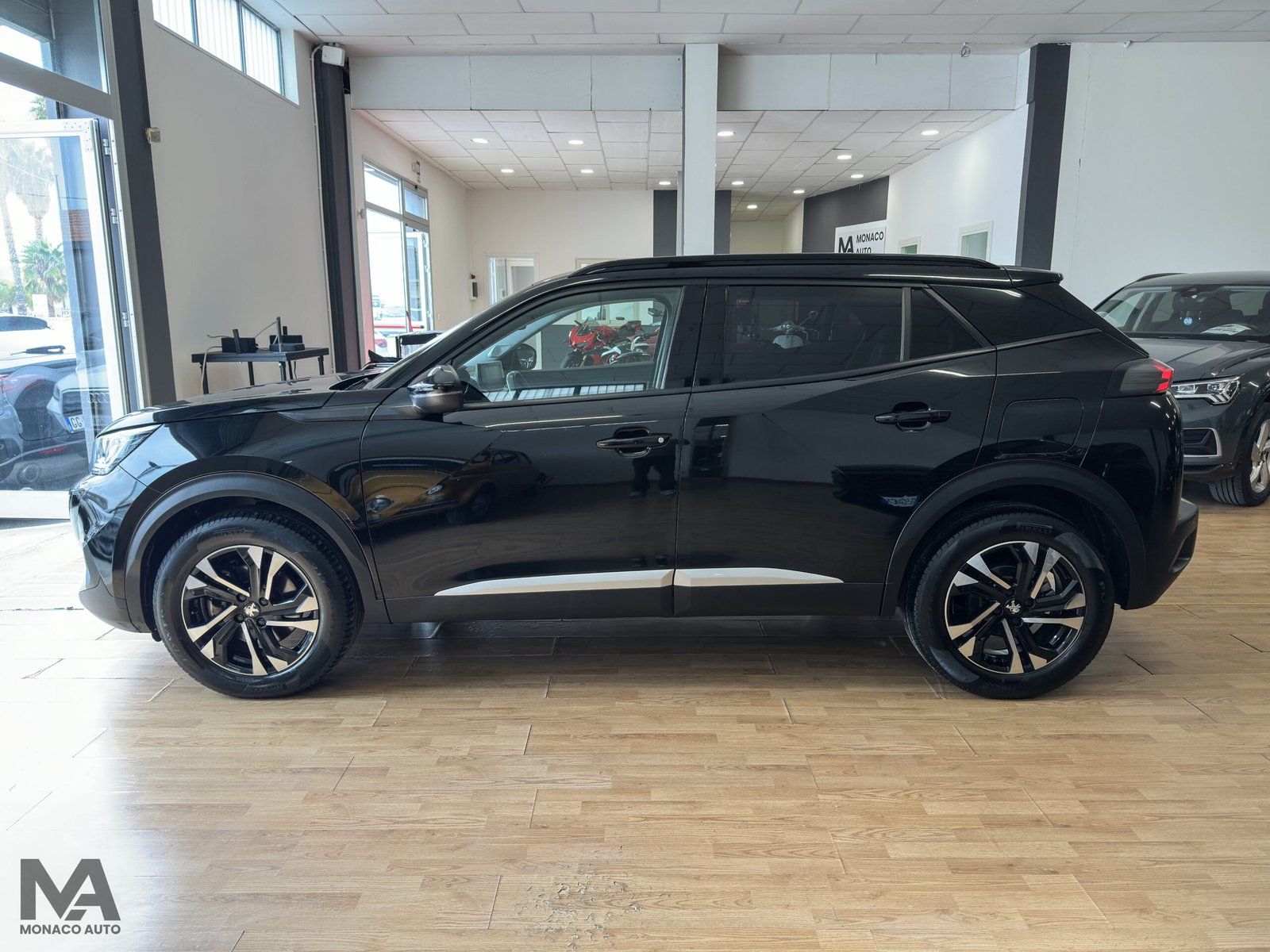 PEUGEOT 2008 ALLURE BLUEHDi EAT8 130CV 2022