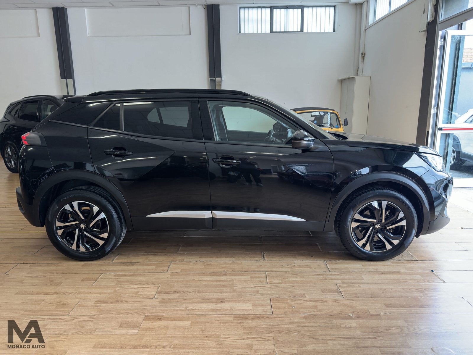 PEUGEOT 2008 ALLURE BLUEHDi EAT8 130CV 2022