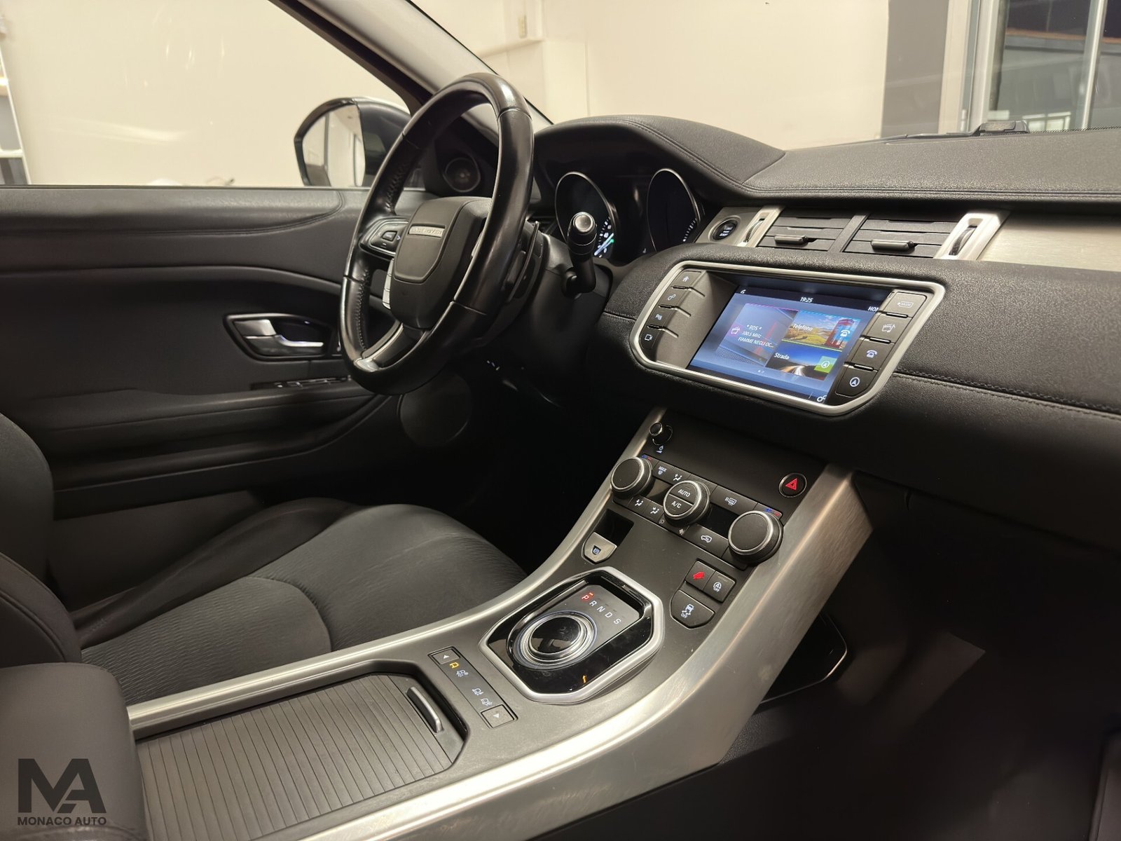 LAND ROVER R.R. EVOQUE PURE 2.0 TD 150CV 2018