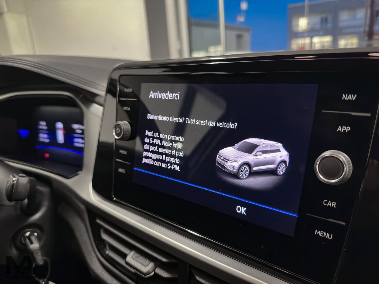 VOLKSWAGEN T-ROC LIFE 2.0 TDI DSG 150 CV 2023