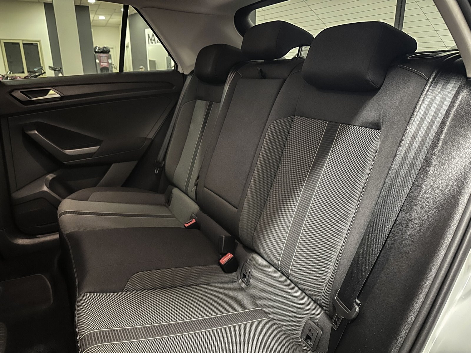 VOLKSWAGEN T-ROC LIFE 2.0 TDI DSG 150 CV 2023